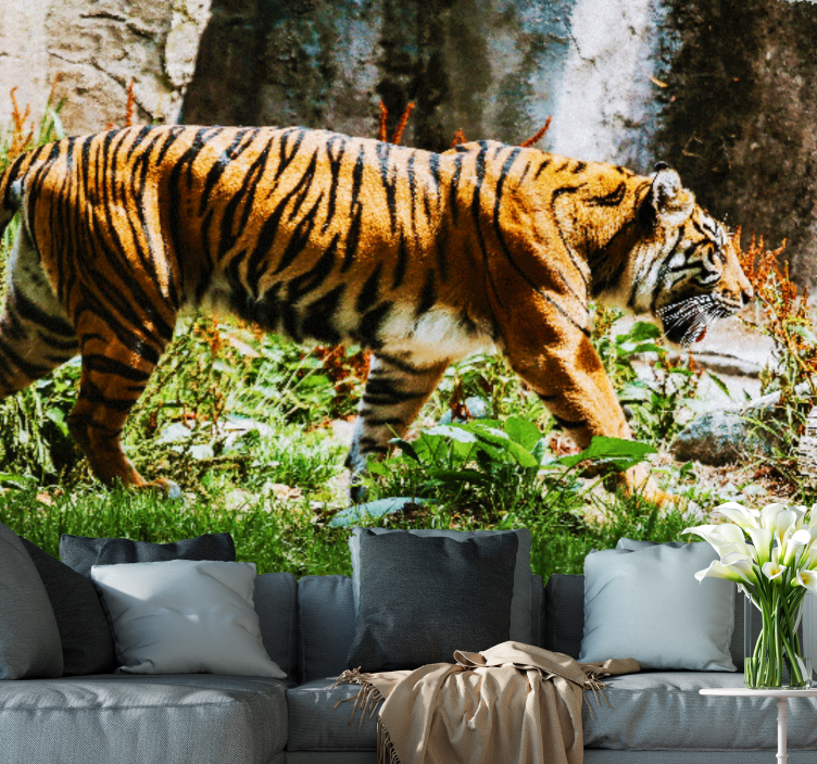 动物风格的墙面壁画雄伟的老虎行走 - TenStickers